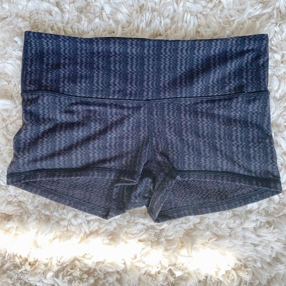 Lululemon Shorts - size 6